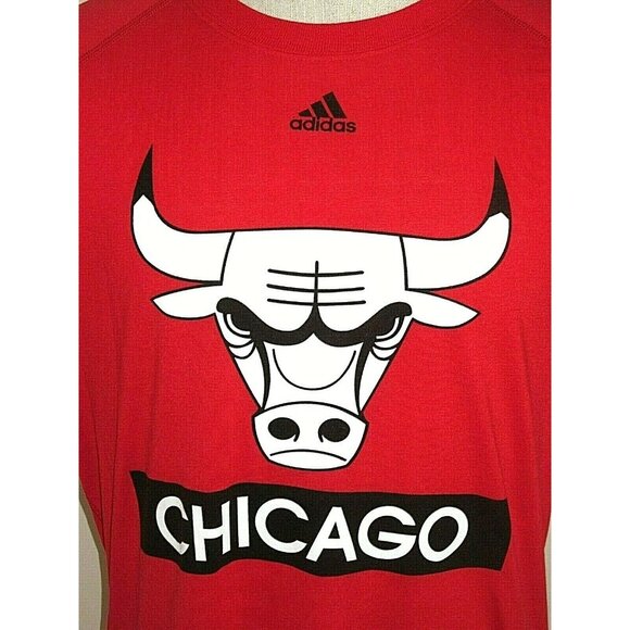 Adidas Men's Chicago Bulls NBA Ultimate Tee SS T Shirt Red White Small NWT - Picture 3 of 4
